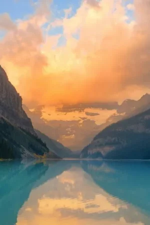 Jusqu’à Épuisement Des Stocks Papier Peint Panoramique Lac de montagne avec un filtre vintage